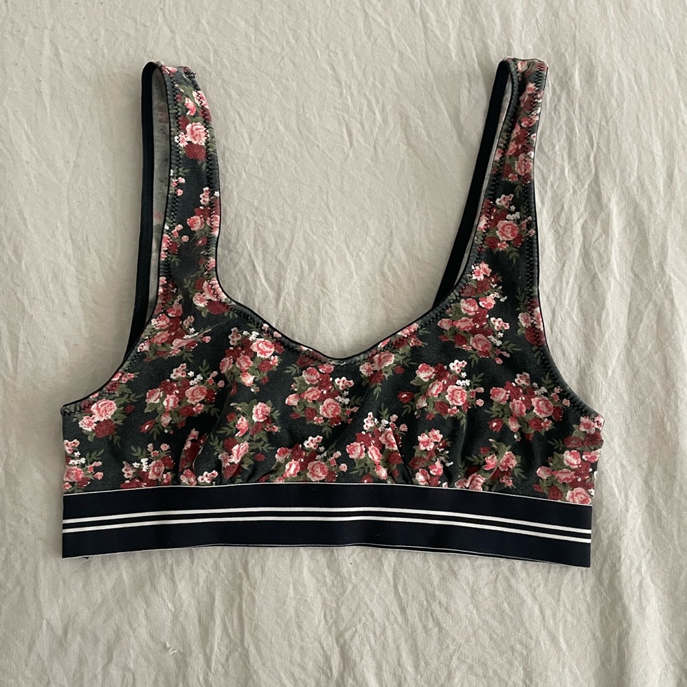Brandy Melville floral crop